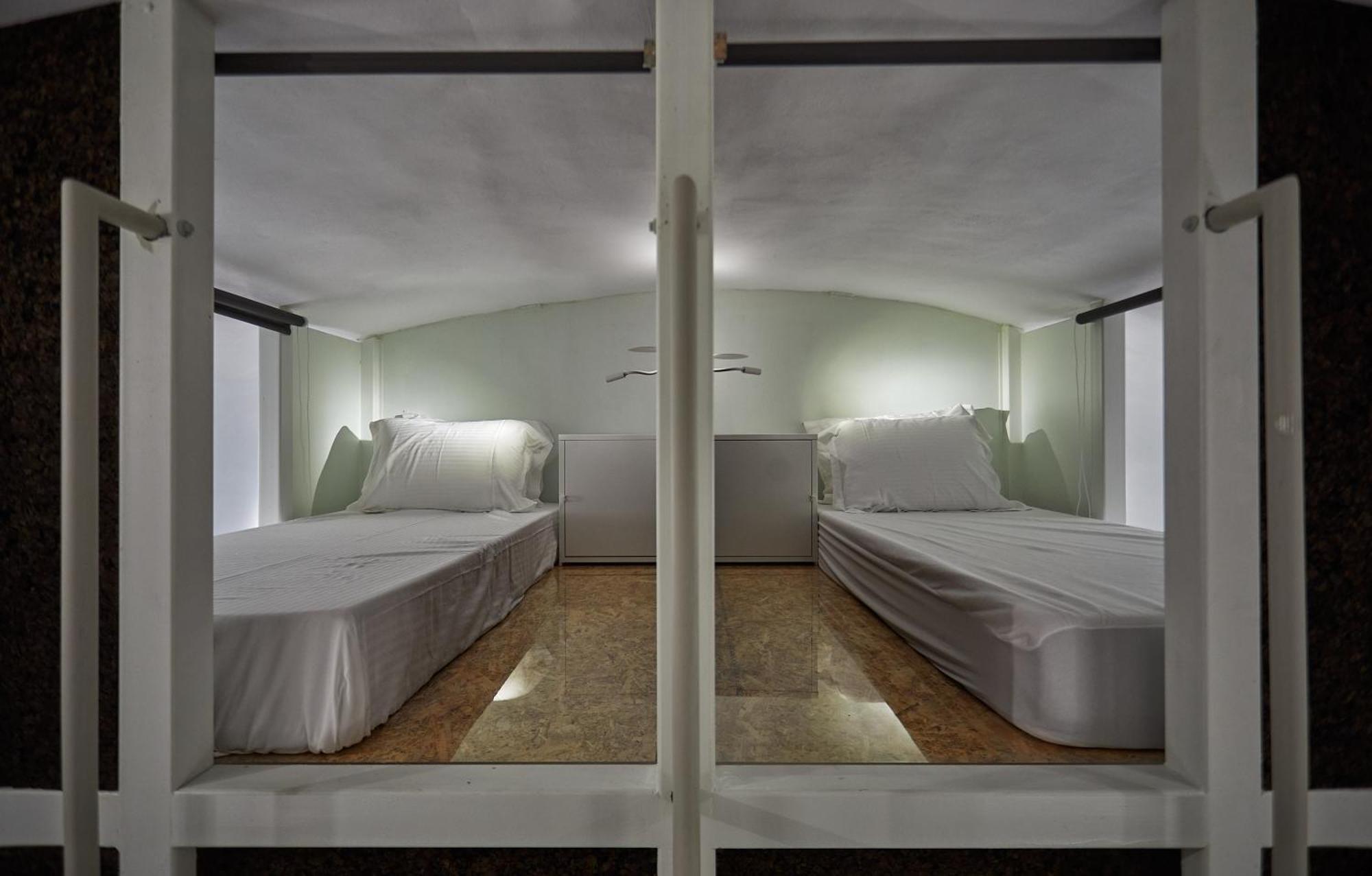 Hostel 16 Oia エクステリア 写真